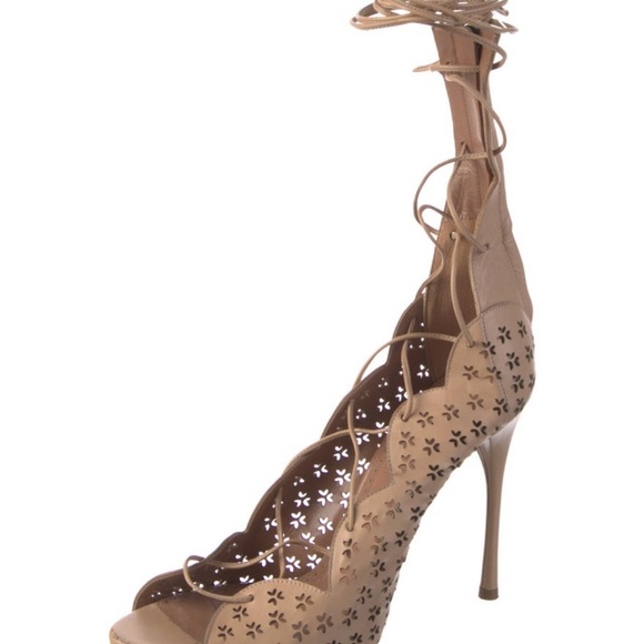 ALAÏA Nude Laser-Cut Lace-Up Heels | IT 36.5 (US 6.5) | Sculptural Wrap Sandals - Picture 2 of 5